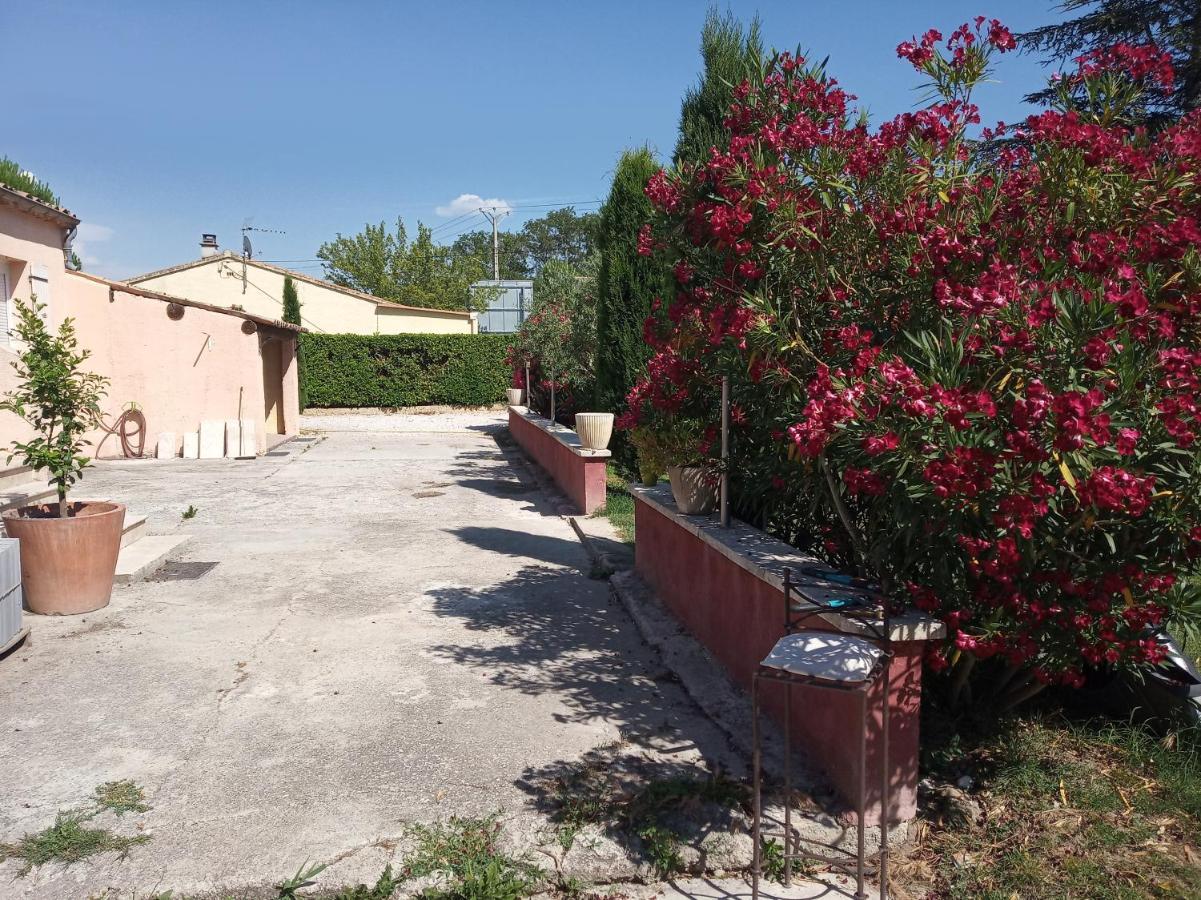 Studio Valreas Avec Piscine Esterno foto