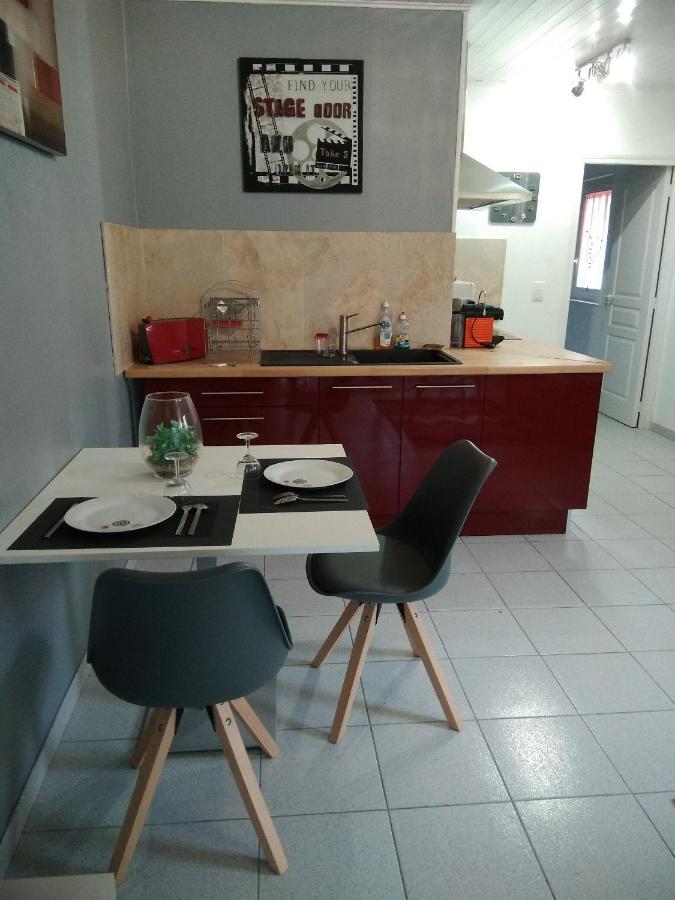 Studio Valreas Avec Piscine Esterno foto