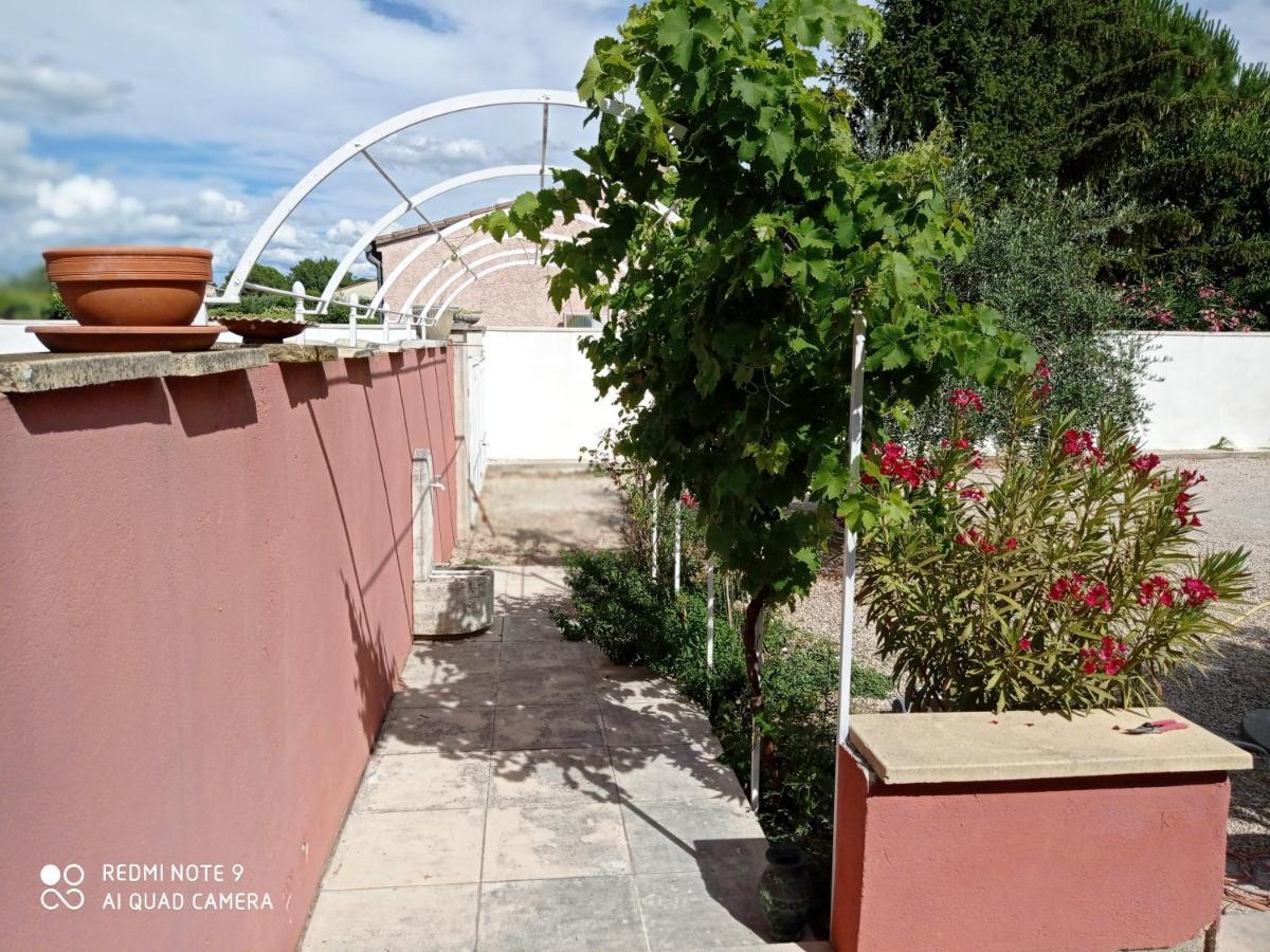 Studio Valreas Avec Piscine Esterno foto