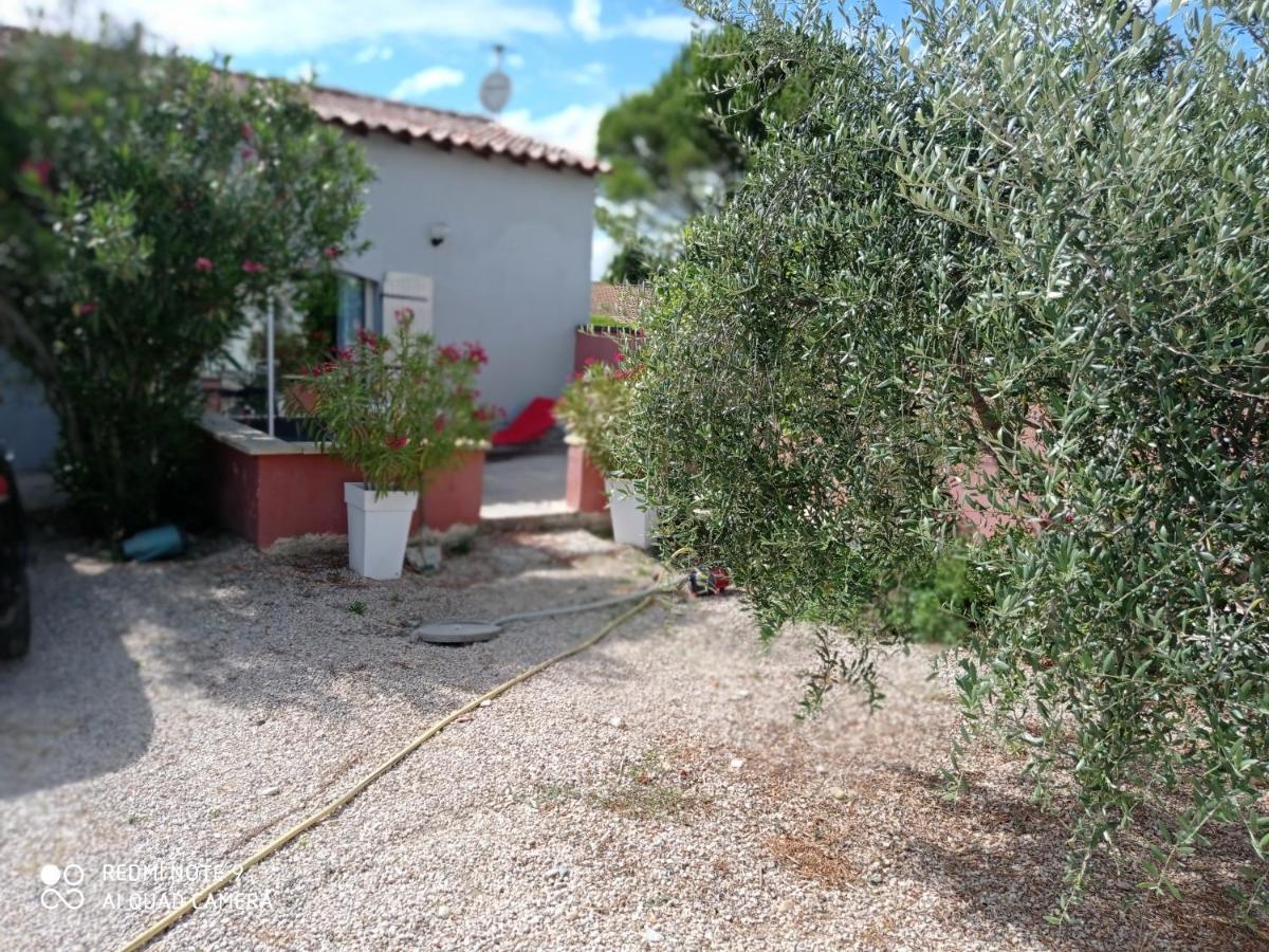Studio Valreas Avec Piscine Esterno foto