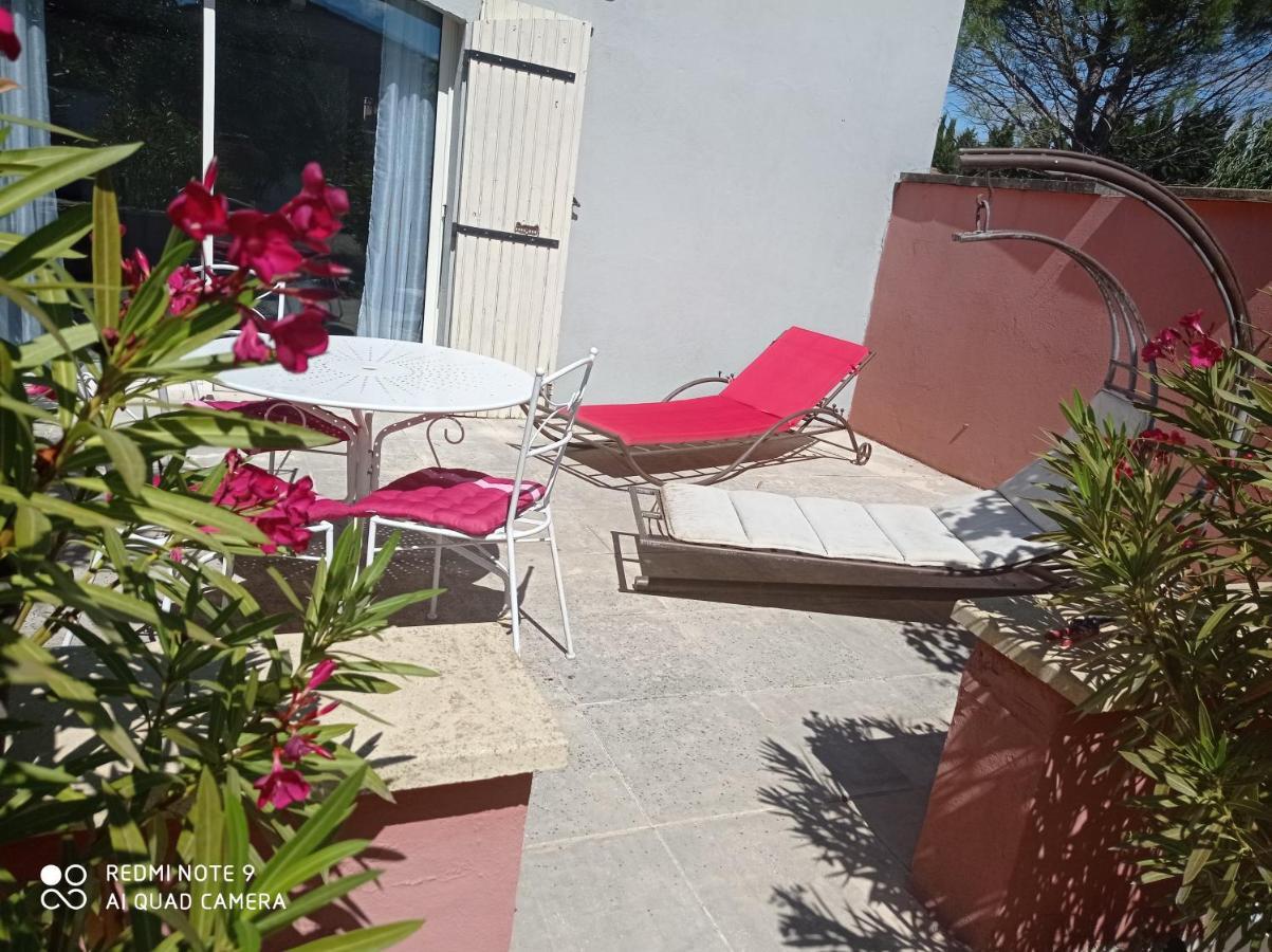 Studio Valreas Avec Piscine Esterno foto